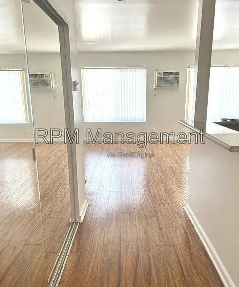20327 Saticoy St #307 — Photo 2