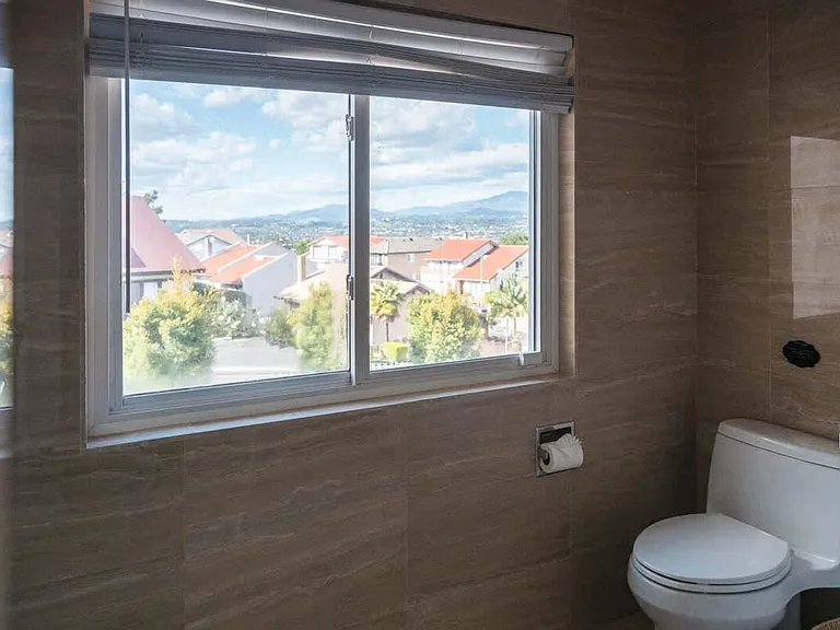 Crest Vista Dr — Photo 91