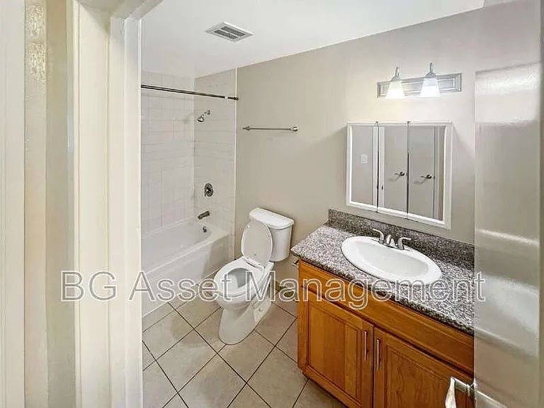 102 Avian Dr — Photo 10