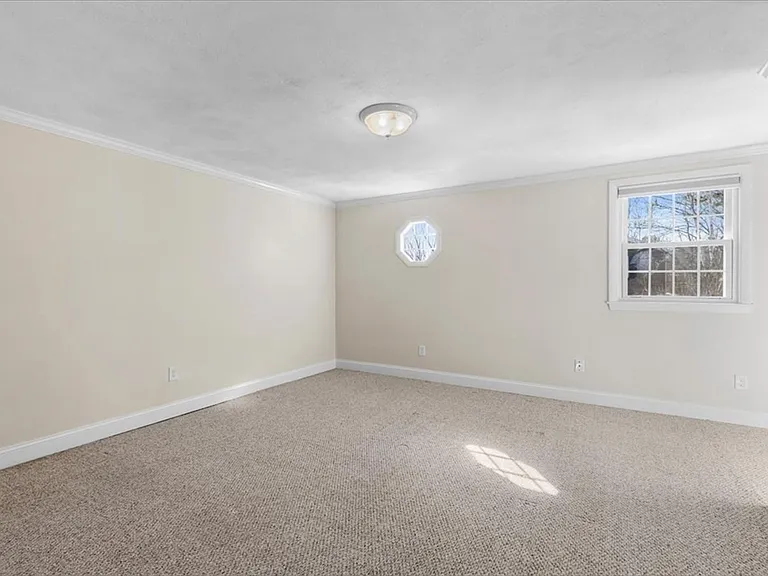 8 Captain Cook Ln #U — Photo 15
