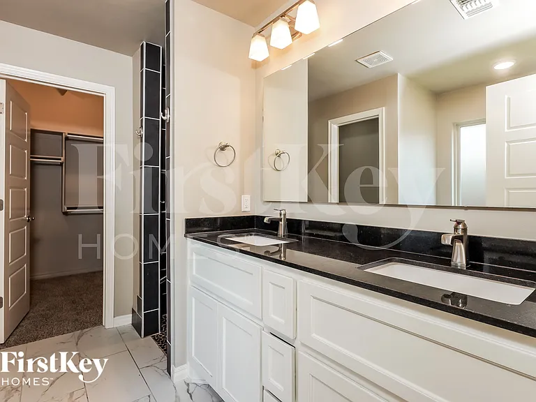 2809 Cypress Springs Blvd — Photo 10