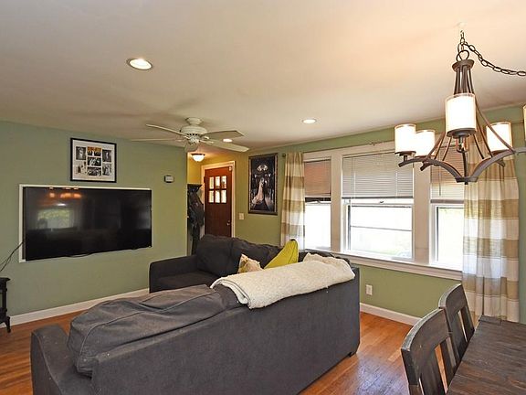 2nd image of 115 Pond St