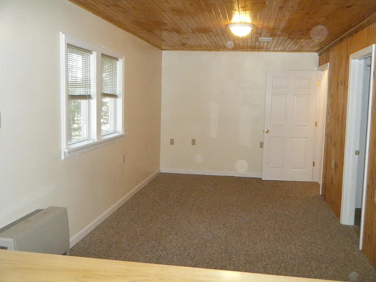 LIVING DINING AREA