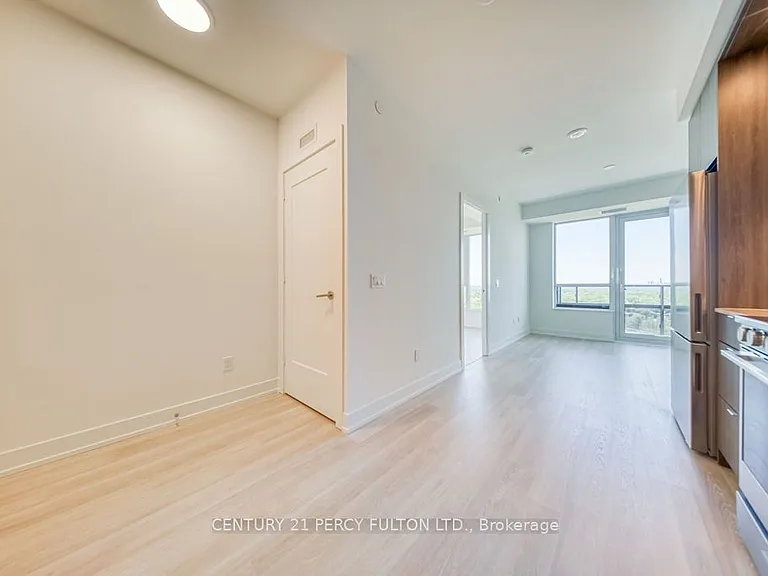 60 Central Park Dr #1802 — Photo 11