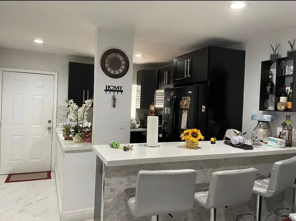 4655 Palm Ave, Hialeah, FL 33012
