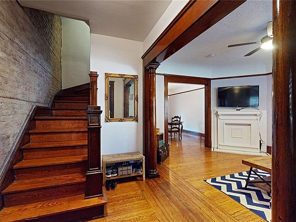 3rd image of 1410 W 81st St