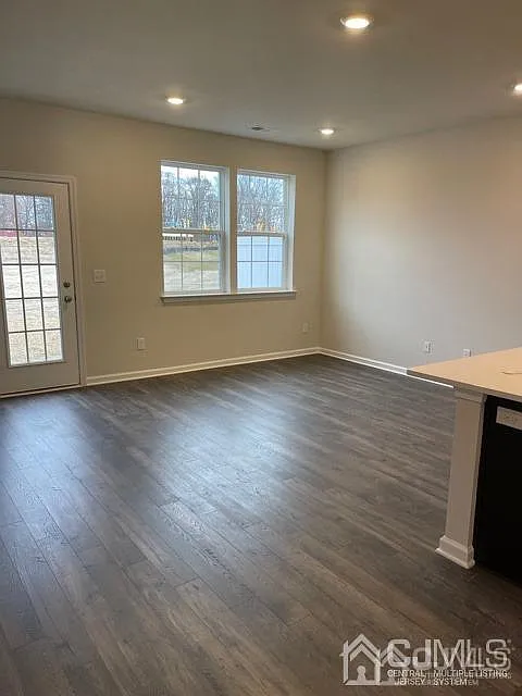 3 bed, 2.5 bath, 1500 sqft, $2,650 — Photo 3