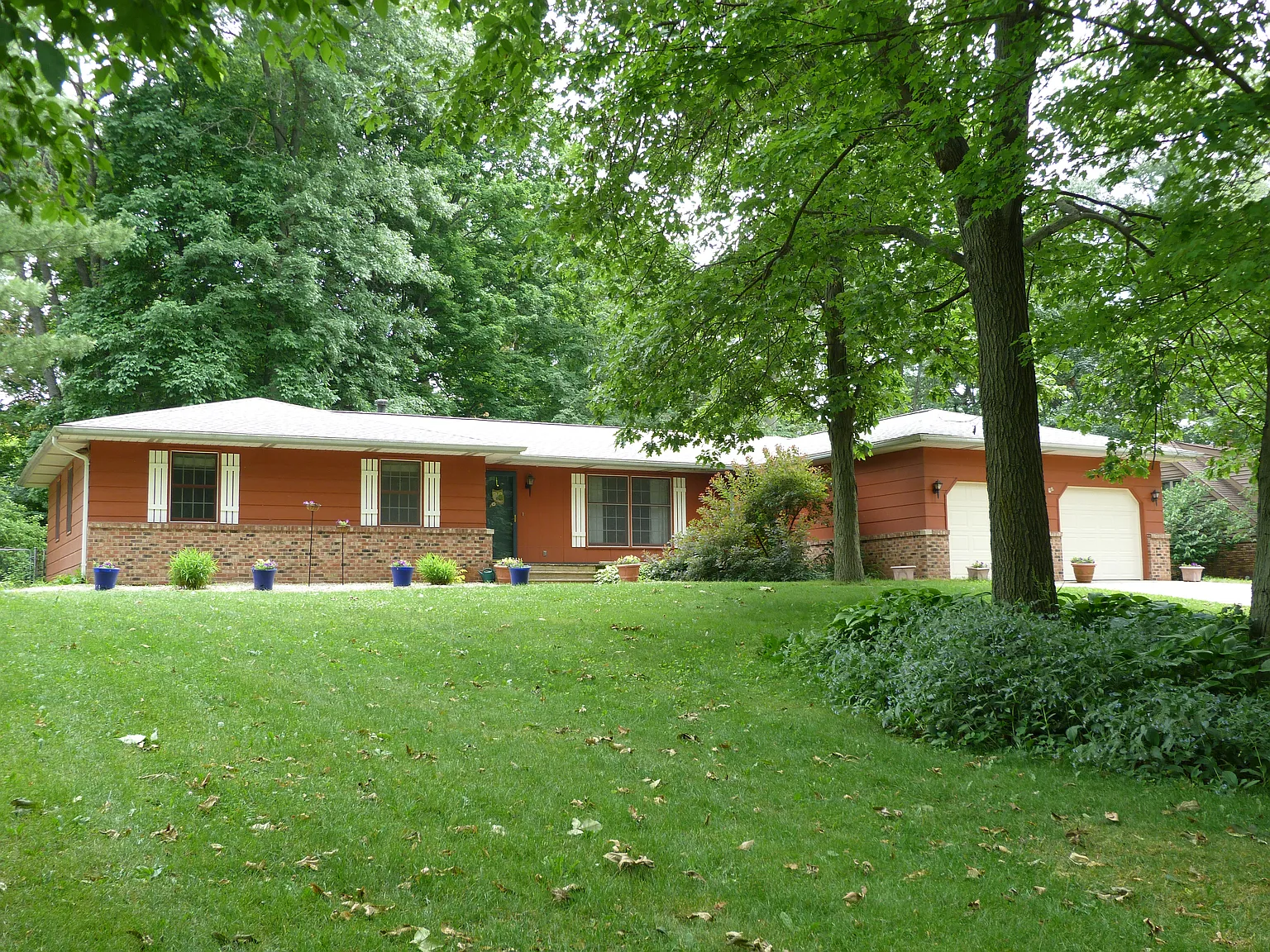 1606 W Jeffrey Ln photo 1