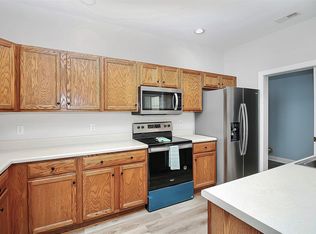 2434 Ryerson Ct, Charlotte, NC 28213