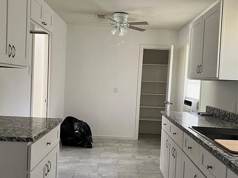 4122 Madden Ln — Photo 7