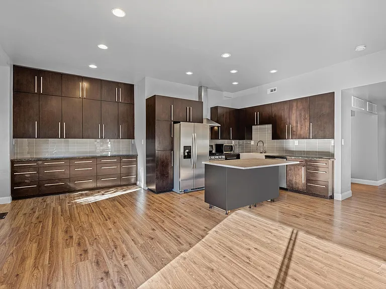 5275 Reservoir Dr — Photo 7
