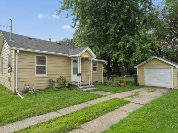 3011 Garfield Ave, Des Moines, IA 50317