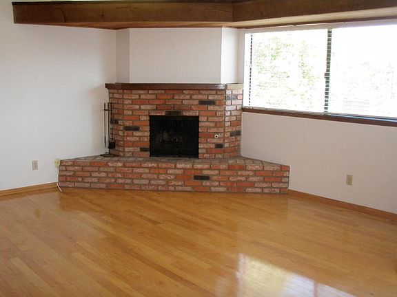 LR and FP without furniture