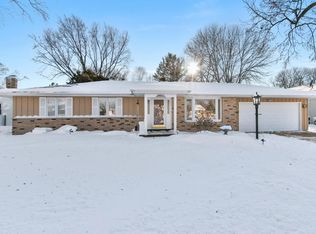 1573 W Marhill Rd, Green Bay, WI 54313