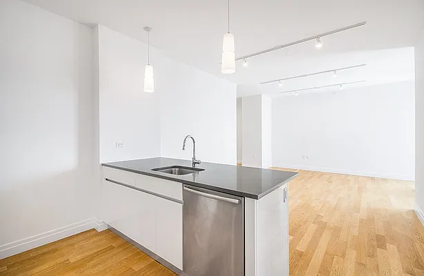 Rented by Mirador Real Estate | media 48