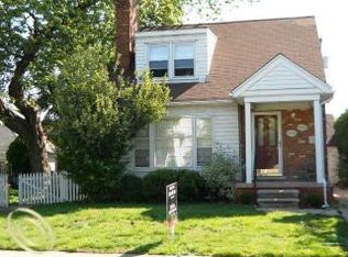 1332-1334 Beaconsfield Ave, Grosse Pointe Park, MI 48230
