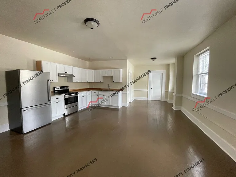 455 N Market Blvd — Photo 3