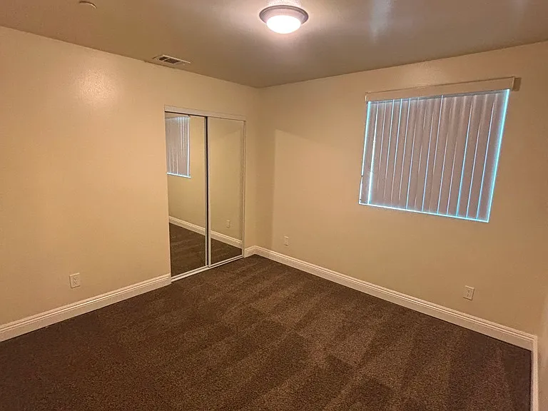638 W Colden Ave — Photo 18