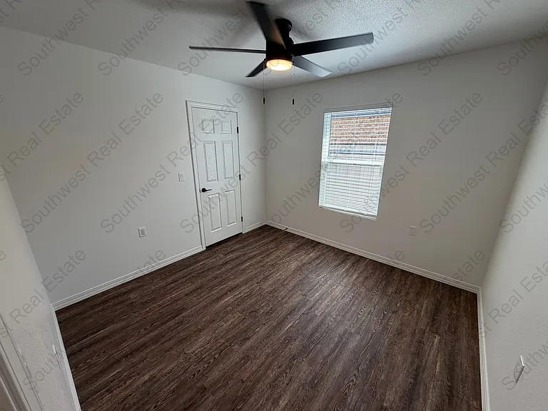 2601 Aldrich — Photo 8