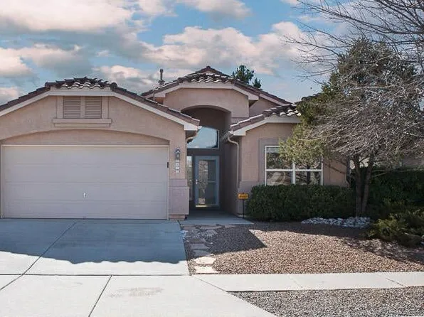 6008 Arrow Point Rd NW, Albuquerque, NM 87120