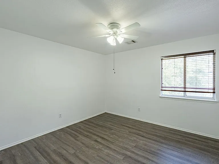 1016 Tom Seaver Pl — Photo 17