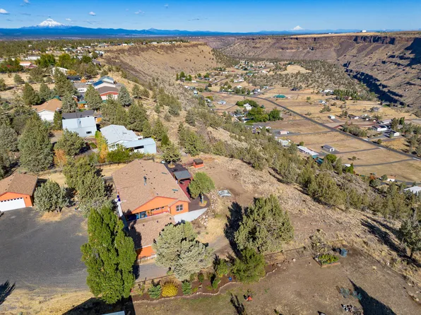 14295 SW Peninsula Dr, Terrebonne, OR 97760