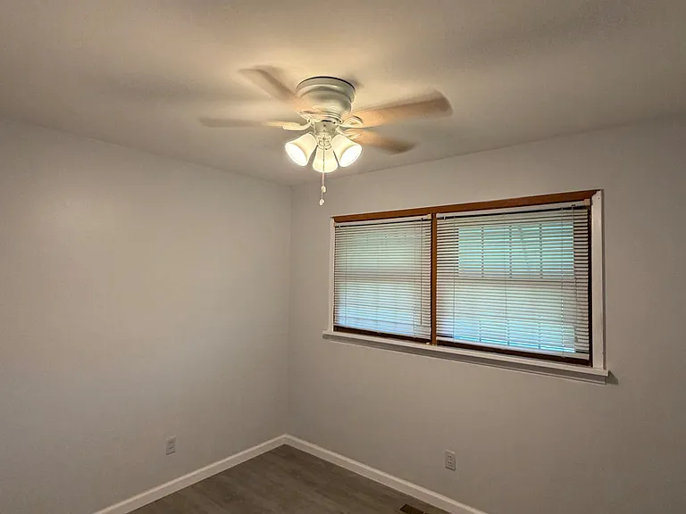 2436 Pinehurst Dr — Photo 12