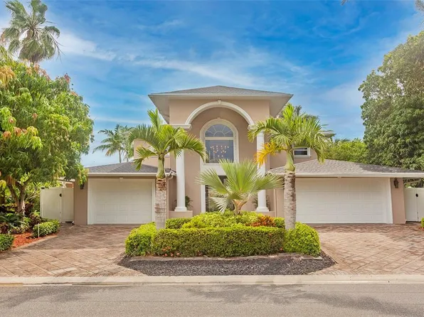 12355 6th St E, Treasure Island, FL 33706