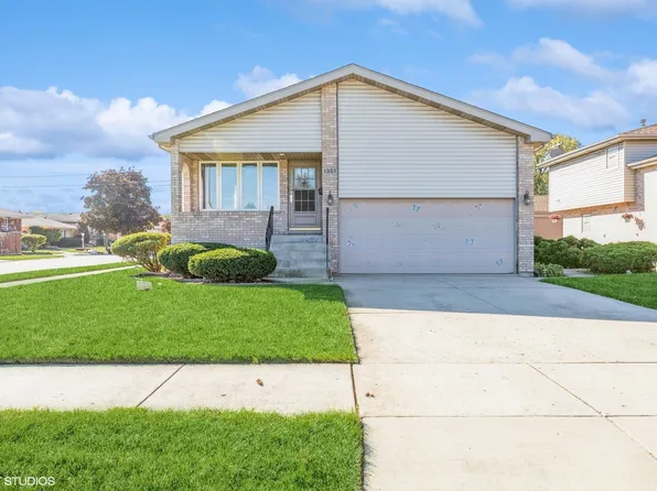 1351 Memorial Dr, Calumet City, IL 60409