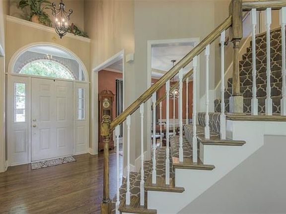 5th image of 5303 W 140th St