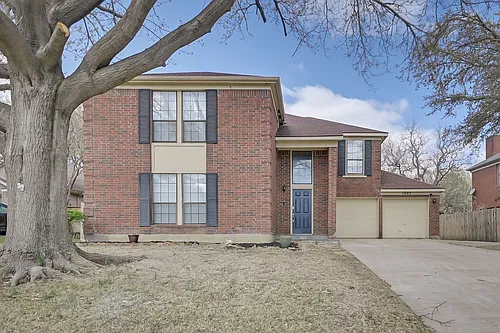 1521 Stratford Dr Photo 1