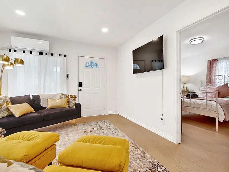 3959 Halldale Ave — Photo 5