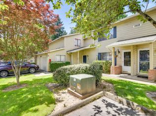 29530 SW Volley St APT 28, Wilsonville, OR
