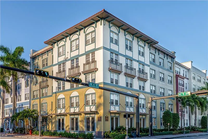 1 bed, 1.0 bath, 774 sqft, $2,150 — Photo 3