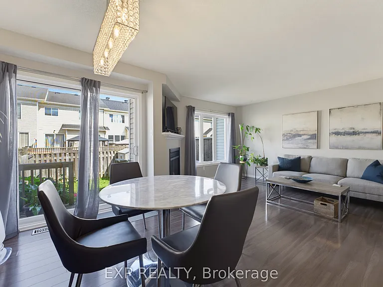 2215 Silverado Cres — Photo 13