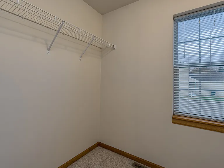 637 S Aspen Ct — Photo 14