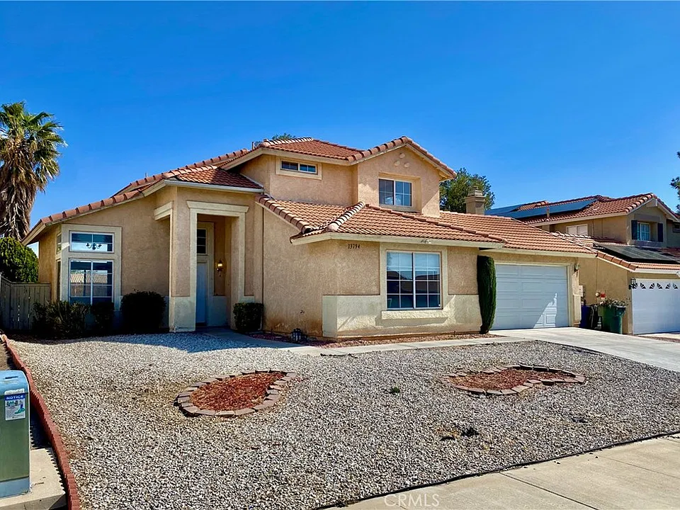13794 Foxfire Rd