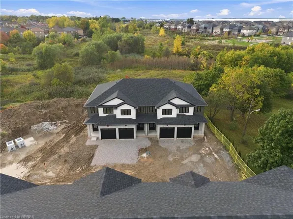 72 Johnson Rd #13, Brantford, ON N3T 5M1
