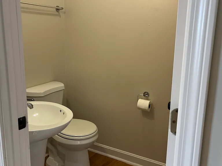 1311 E Holston Ave — Photo 10