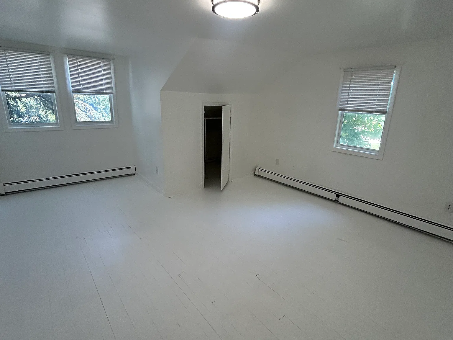 2 bed, 750 sqft, $1,950 — Photo 4