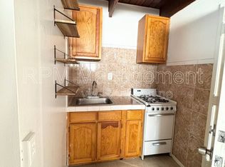 7036 W Hawthorn Ave, Los Angeles, CA 90028