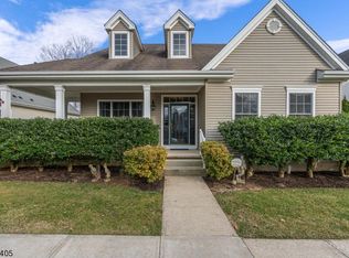 39 Falcon Way, Washington, NJ 07882
