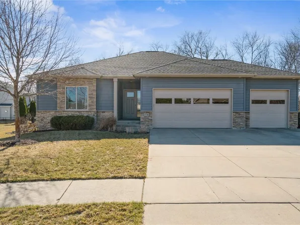 1716 Pioneer Ct SE, Cedar Rapids, IA 52403