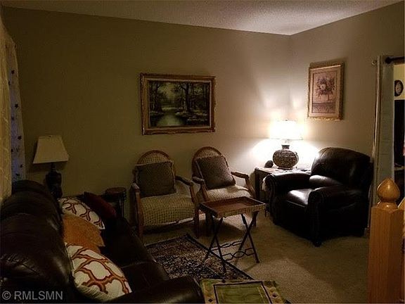 3rd image of 12000 Petersburg St NE