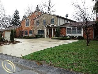 1st image of 5843 Rosetta St