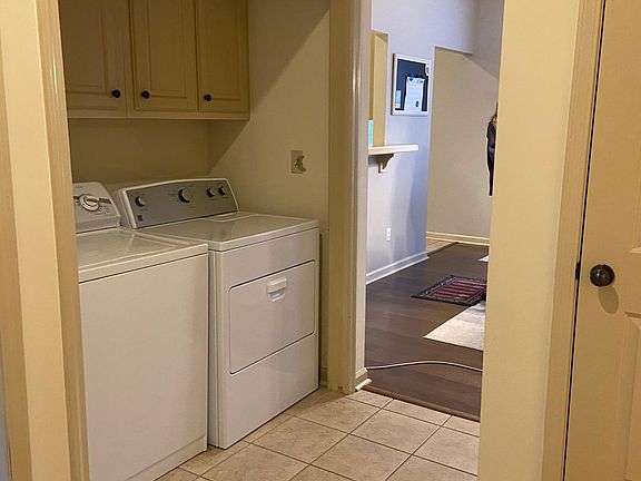 5th image of 329 Christman Dr