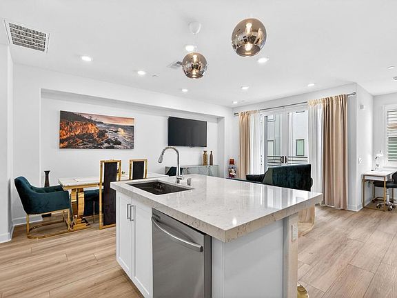 4th image of 2345 Acara Cir