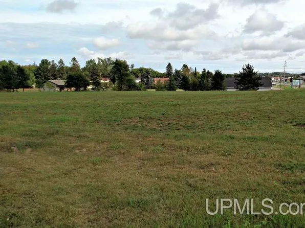 Sundance Dr #1, Norway, MI 49870