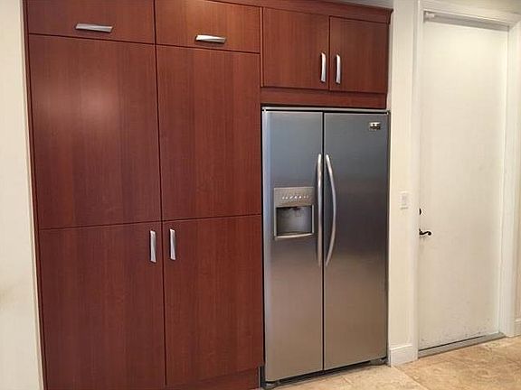3rd image of 600 SW 8th St #1-2