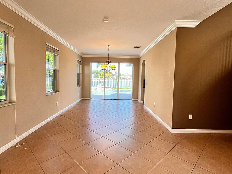 9546 Worswick Ct — Photo 24